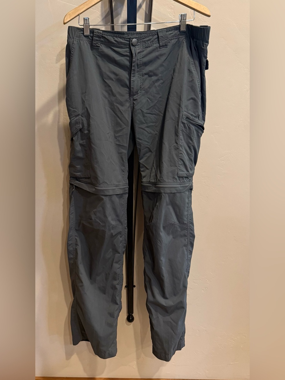 Columbia Men's Gray Convertible Cargo Pants